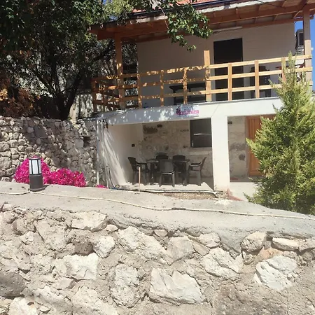 Begonvil Evleri Apartment